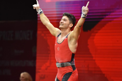 Muhammed Furkan rekor kırarak şampiyon oldu