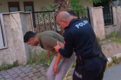 Bunalıma girip evini yakan genci ekipler kurtardı