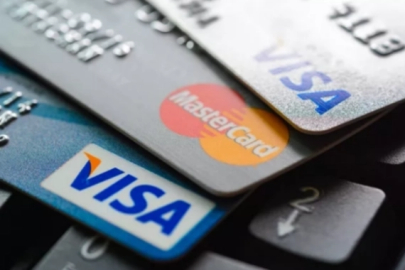 Kartlı ödemelerde yarı yarıya artış