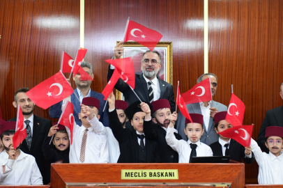 Meclis’in açılışı Kestel'de miniklerle yeniden canlandı