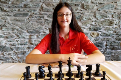 Bursa Büyükşehir Belediyesporlu Aydoğan'dan büyük başarı