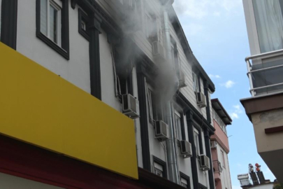 Apartman dairesinde korkutan yangın