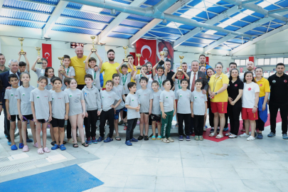 Osmangazi Yüzme Şenliği coşkuyla tamamlandı