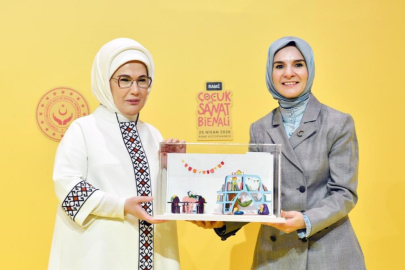 Emine Erdoğan: "Ailelerimiz, mutlaka çocuklarını Türk edebiyatına teşvik etmeli"