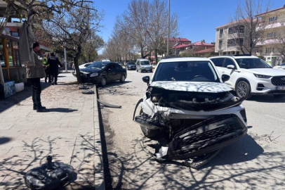 Erzincan’da trafik kazası: 3’ü çocuk 6 yaralı
