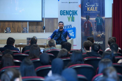 İnegölspor kalecisi Bekir Sevgi 'yılın en iyi sporcusu' seçildi