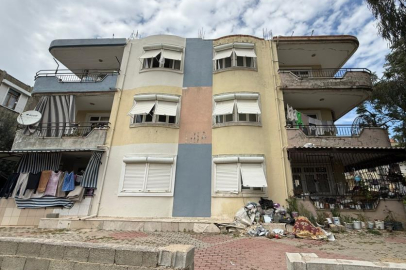 Biriktirilen çöpler vatandaşı isyan ettirdi