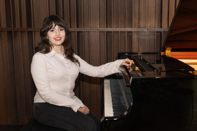 Genç piyanistin 'üstün' başarısı