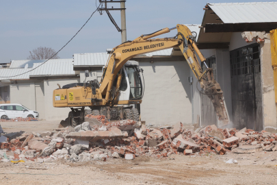 Başkan Aydın Osmangazi’yi yeni yollarla donatıyor