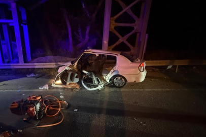 Kaza yapan araç hurdaya döndü: 2’si ağır 7 yaralı