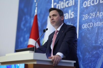 Bakan Bayraktar: Dönüşümün kalbinde kritik mineraller var’