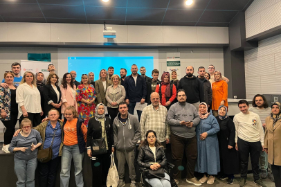 Mina Otizm’den ses getiren zirve