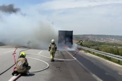 Bursa gişelerde yanan TIR küle döndü