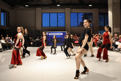 Nilüfer’de dans şöleni büyük beğeni topladı