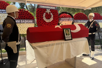 Şehit polisin cenazesinde gözyaşları sel oldu