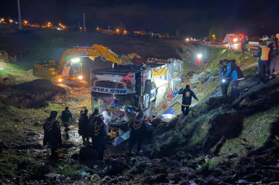 Feci kazada can pazarı: 3 ölü, çok sayıda yaralı