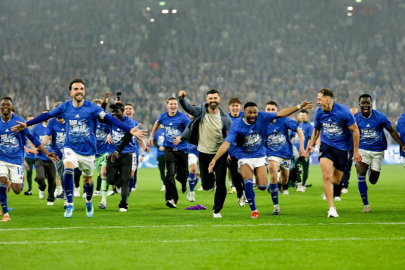 Schalke 04, 3 yıl sonra Bundesliga'da