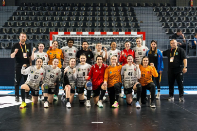 Bursa Büyükşehir Belediyespor yarı finalde