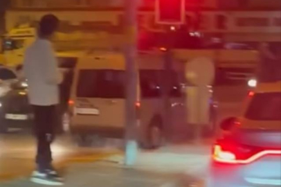 Bursa'da ters şeride giren hafif ticari araç tehlike saçtı