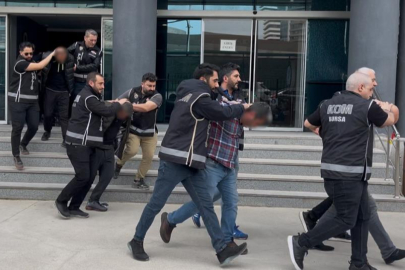Bursa'da tefeci çetesi adliyeye sevk edildi