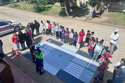 Karacabey’de trafik haftası coşkusu
