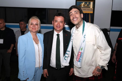 Başkan Aydın kahve ve müzik tutkunlarıyla bir araya geldi