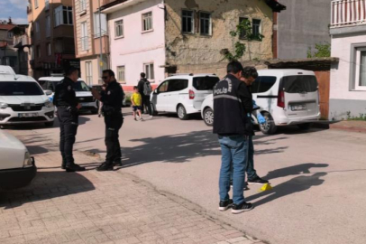 Bursa'da silahlı saldırgan çatıda yakalandı