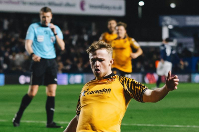Hull City, play-off finaline yükseldi
