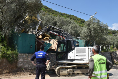 İznik’te kaçak yapıya yer yok