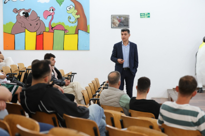 Büyükşehir’den evcil hayvan işletmelerine eğitim