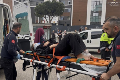 Bursa'da alt geçidi kullanmadı, otomobil çarptı