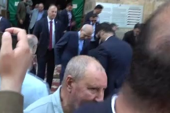 Numan Kurtulmuş cuma namazını Ulu Cami’de eda etti
