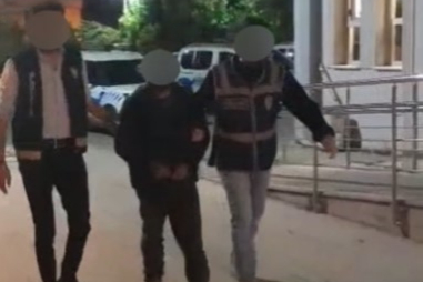 Bursa'da 4 firari yakalandı