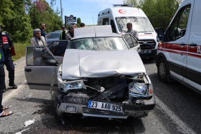 Feci kazada 2'si çocuk 5 yaralı