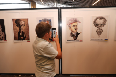 Orhan Kemal Karikatürleri Sergisi Osmangazi’de açıldı