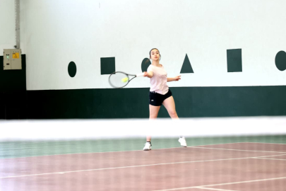 Osmangazi'de 19 Mayıs coşkusu tenis kortlarına taşındı