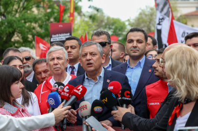 CHP Lideri Özel: Gençler Cumhuriyet'e sahip çıkmaya kararlı