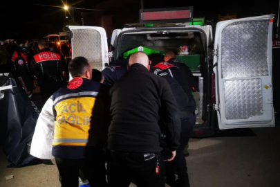 Cami önünde silahla vurulmuş halde ölü bulundu