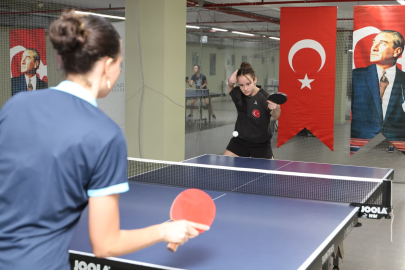 Osmangazi'de 19 Mayıs coşkusu masa tenisiyle yaşandı