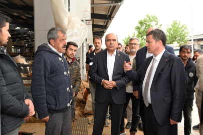 Başkan Aydın kurban pazarında vatandaşlarla buluştu