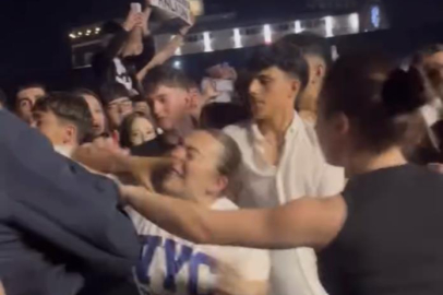 Bursa'daki konserde tekmeli yumruklu kavga
