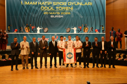 Bursa İmam Hatip Spor Oyunlarında ödül heyecanı
