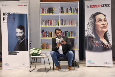 'Sanatçılar Sennur Sezer Okuyor' etkinliğinin konuğu Arif Pişkin