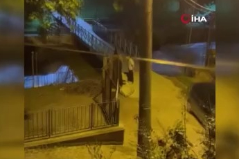 Bursa'da sokak ortasında kavga kamerada