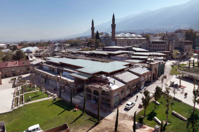 Bursa'da bayram öncesi çarşı pazar canlandı