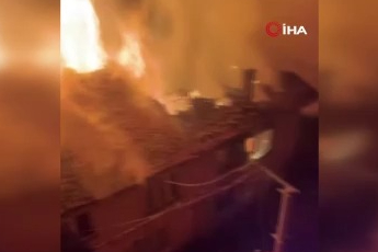 Bursa'da korkunç yangın: Alevler geceyi aydınlattı