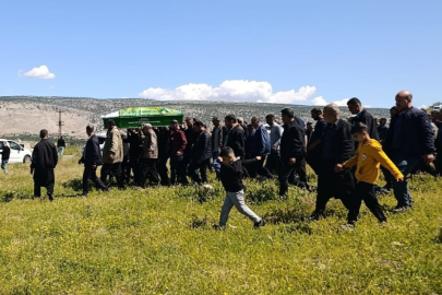Geri manevra yaparken 1,5 yaşındaki torununu ezdi