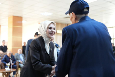 Bakan Göktaş, bayram ziyaretlerinde bulundu
