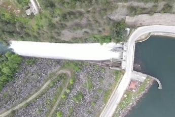 Bursa'da barajlar doldu taştı, kapaklar açıldı