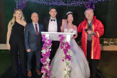 Türk-Kore esintili düğün görkemli anlara sahne oldu
